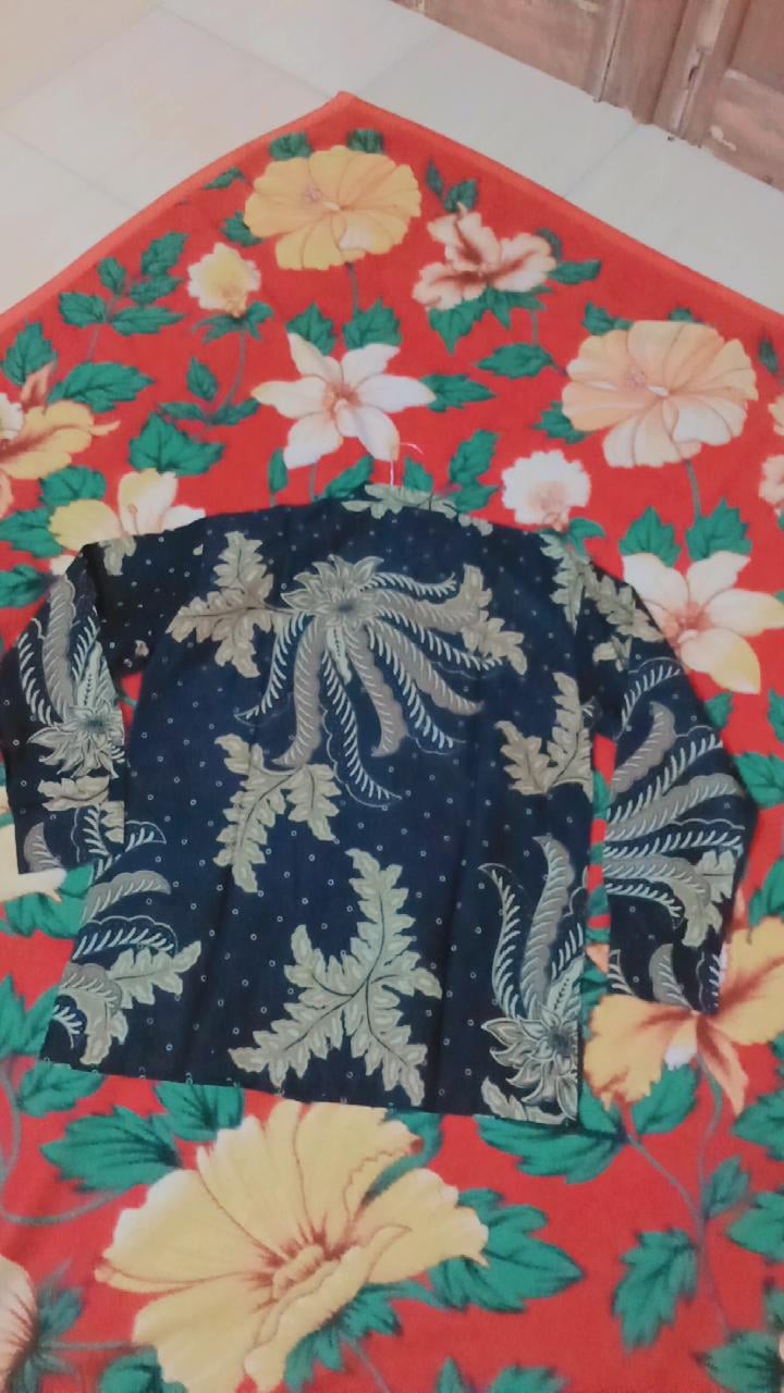 Godongan Ireng Kemeja Batik Pria Lengan Pendek Lapis Furing Katun Primisima Batik Solo