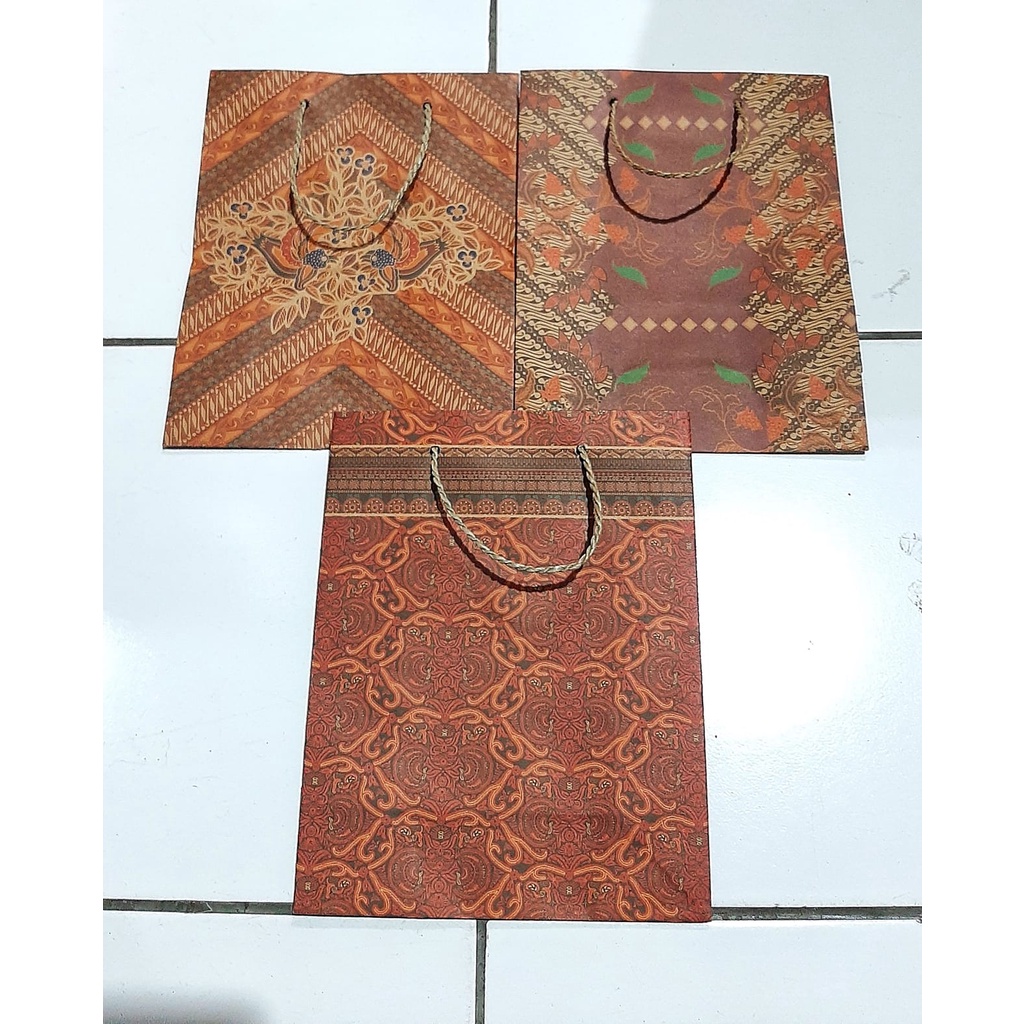 PaperBag Batik Uk. S-M-L /Tas Bingkisan Bungkus Kemasan/ Goodie Bag