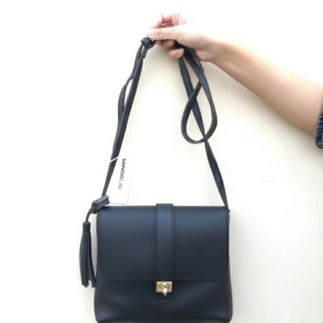 Tas slempang miniso slingbag