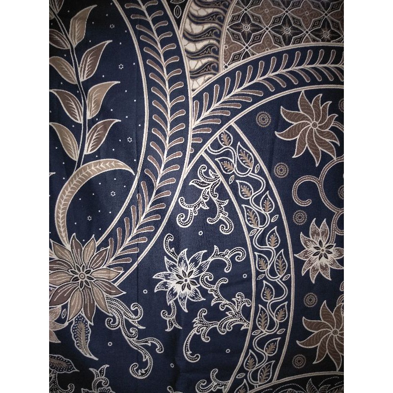 Kain Batik Corak Modern Biru Dongker