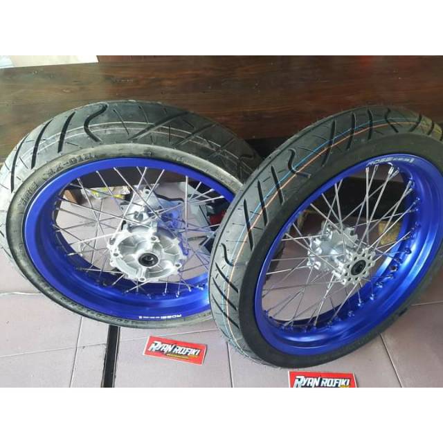 SEPAKET RODA SUPERMOTO CRF 300/350 BIRU