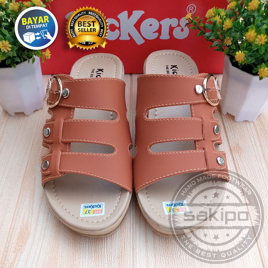 PROMO 2.2  COD SALE  SANDAL WANITA WEDGES SLOP BAN 3 KICKERS WARNA HITAM TERBARU MURAH NYAMAN DI PAKAI / SAKIPO