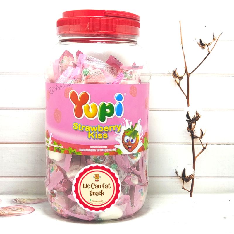 

Permen Jelly Yupi Strawberry Kiss Jar Toples 300gr