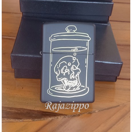 Zippo Original USA 49575 Skull Design Black - Garansi Resmi