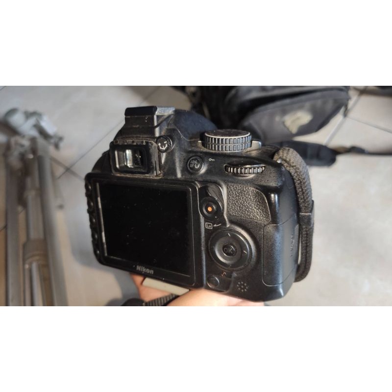 Kamera DSLR & Lensa Nikon D3100