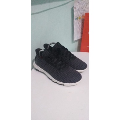 sepatu second reebok couldride dmx 4 size 40