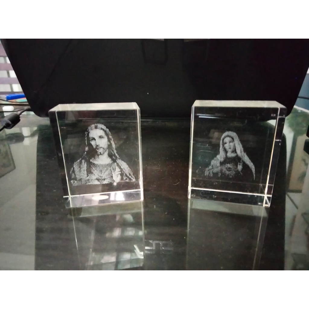 Laser 3D Gambar Yesus &amp; Maria