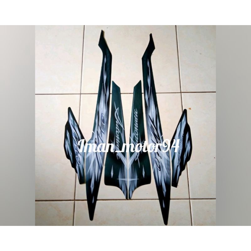 stiker striping motor yamaha mio sporty 2009 hitam