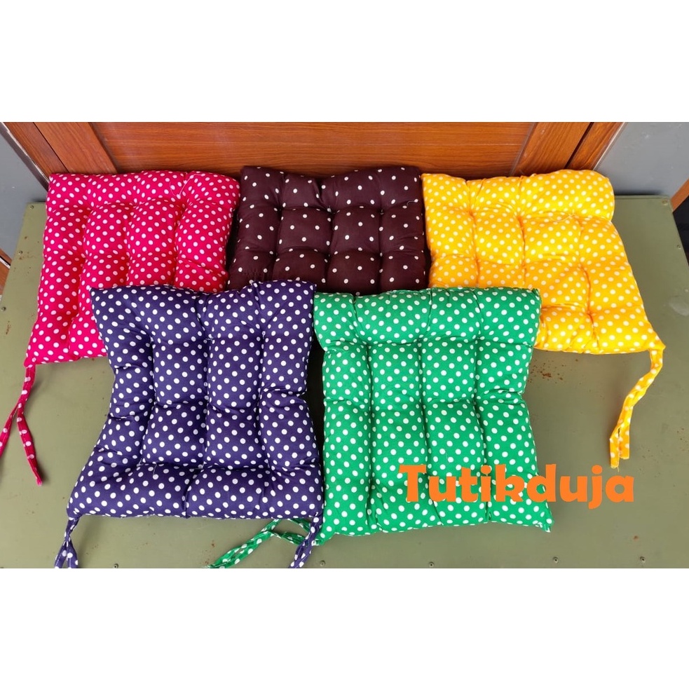 BANTAL KOTAK POLKADOT / BANTAL ALAS DUDUK BANTAL KURSI POLKADOT BANTAL