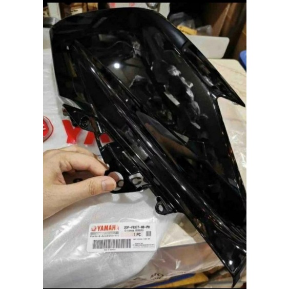 SAYAP DEPAN KANAN BODY COWLING NMAX ASLI ORI YAMAHA 2DP F8377 00 P0