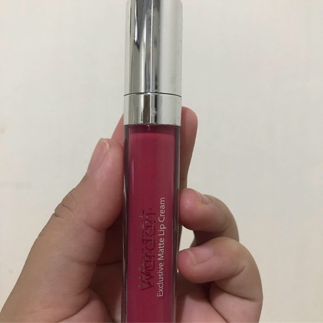 Wardah exclusive matte lip cream shade no 8 pinkcredible
