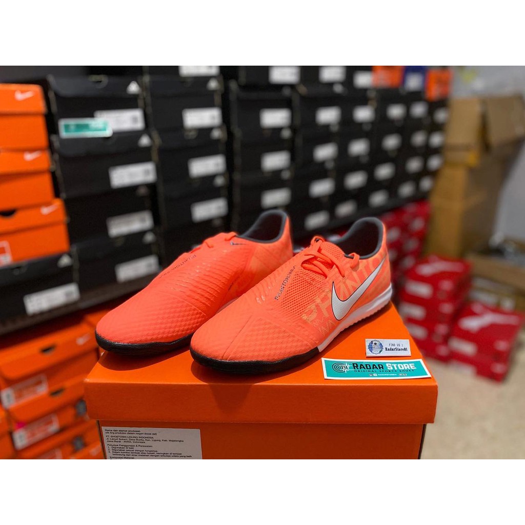 big promo big promo sepatu futsal nike phantom venom academy ic bright mango ao0570-810 original