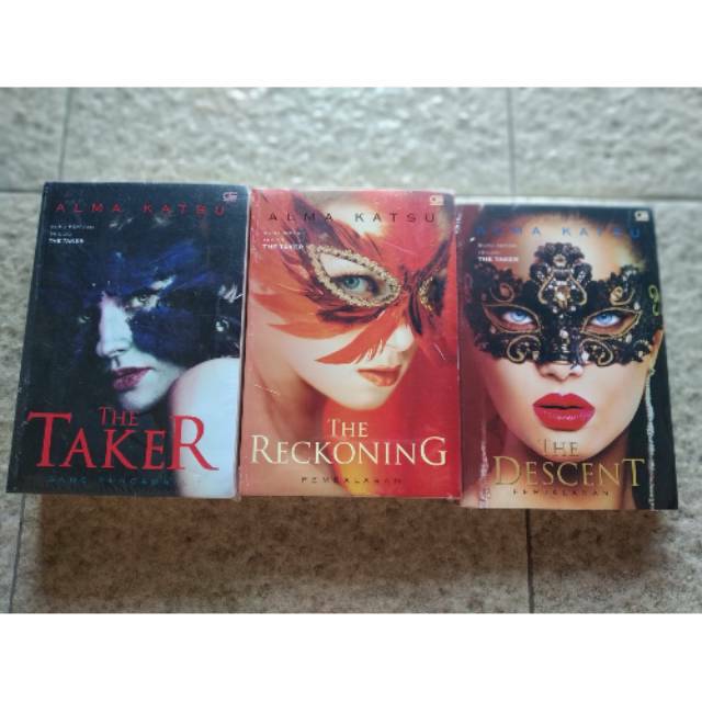 NOVEL The Taker series by Alma Katsu