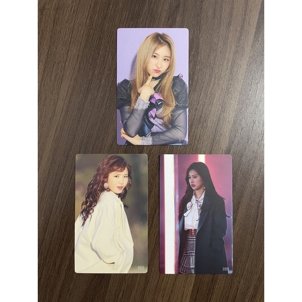 IZ*ONE IZONE Photocard Japan Single - Suki to Iwasetai