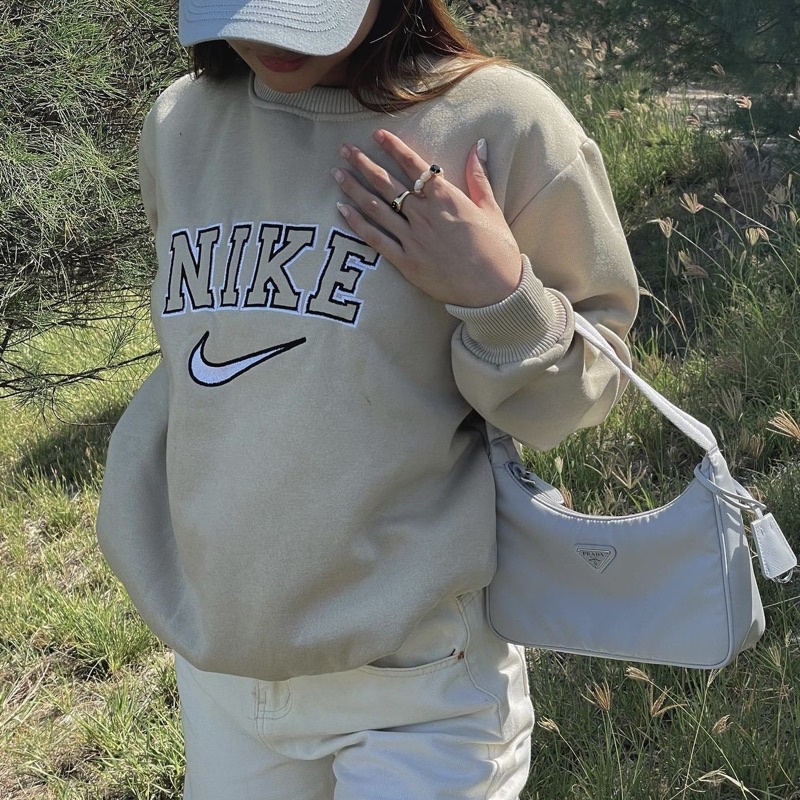 Oversized Nike Crewneck Sweater Embroidered Bordir/ as.if.yourcloset