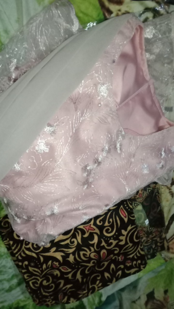 Maura Couple - Sania Ruffle Batik Couple Ori Ndoro Jowi Dnt Garansi Termurah Shopee - Couple Lesti