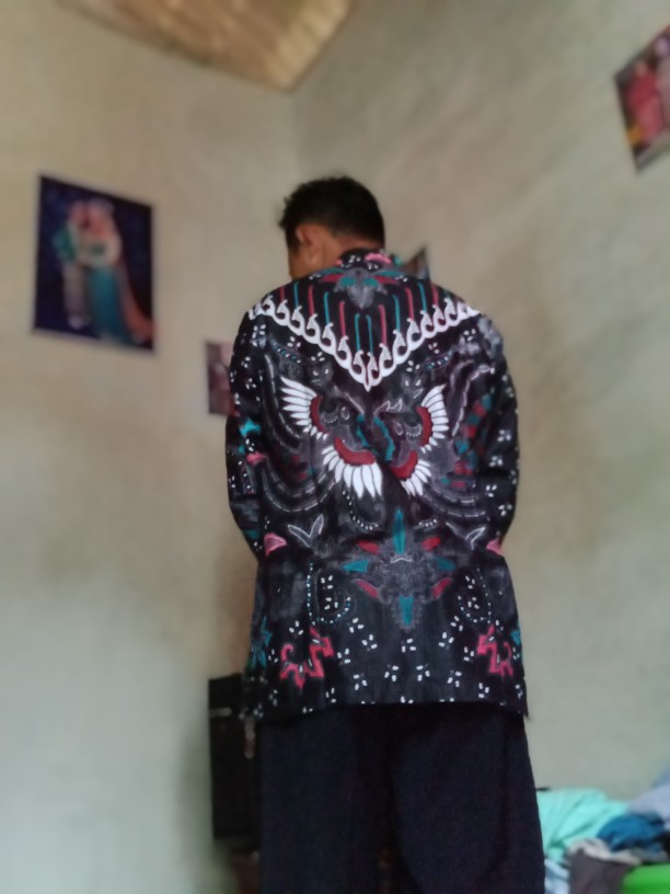 Kemeja Batik Kondangan Batik Pria Panjang Modern Motif Cakra Putih