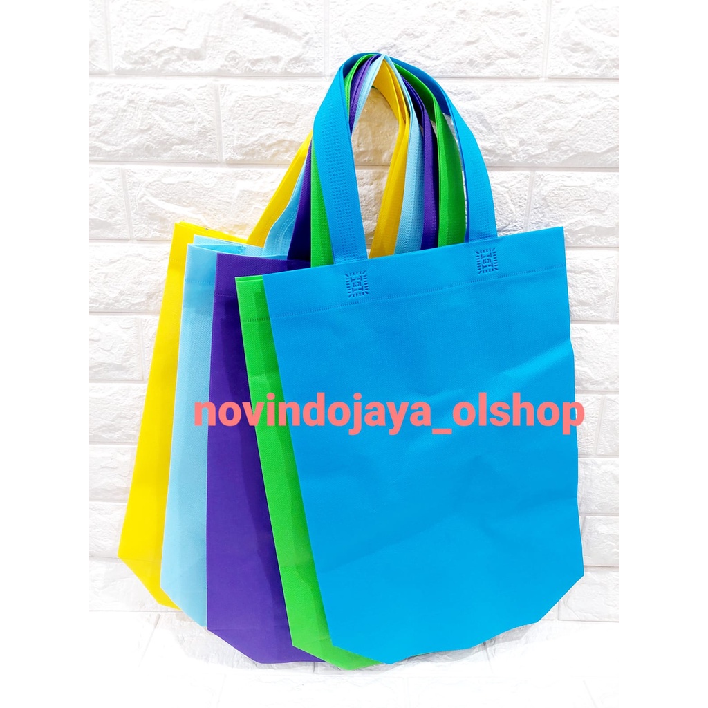 

TAS SPUNBOND MODEL BOX 30X40X10 ISI 12 PCS TERMURAH
