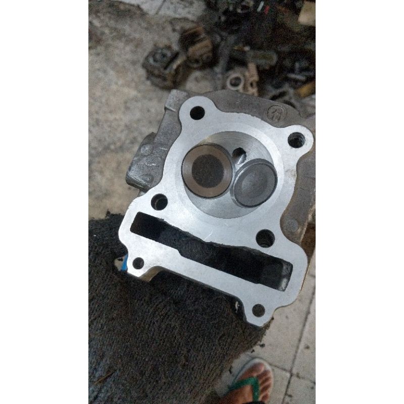 head Mio 33/28 atau 34/29