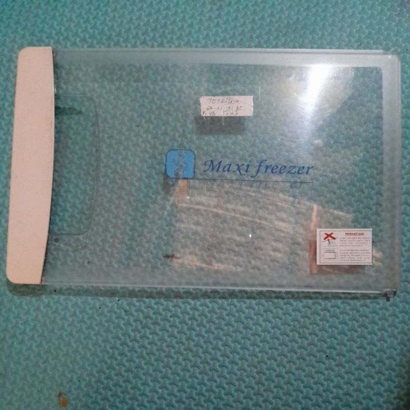 Tutup freezer dan bingkai BEKAS TOSHIBA glacio bekas 1PINTU beda2 ukuran