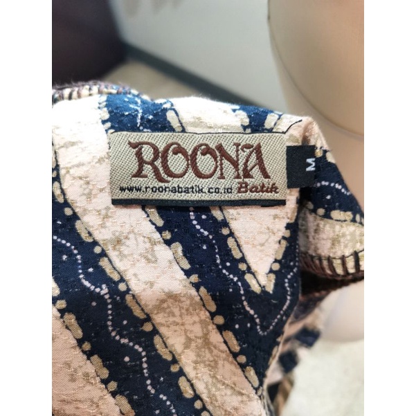 Preloved dress batik tulis merk Roona