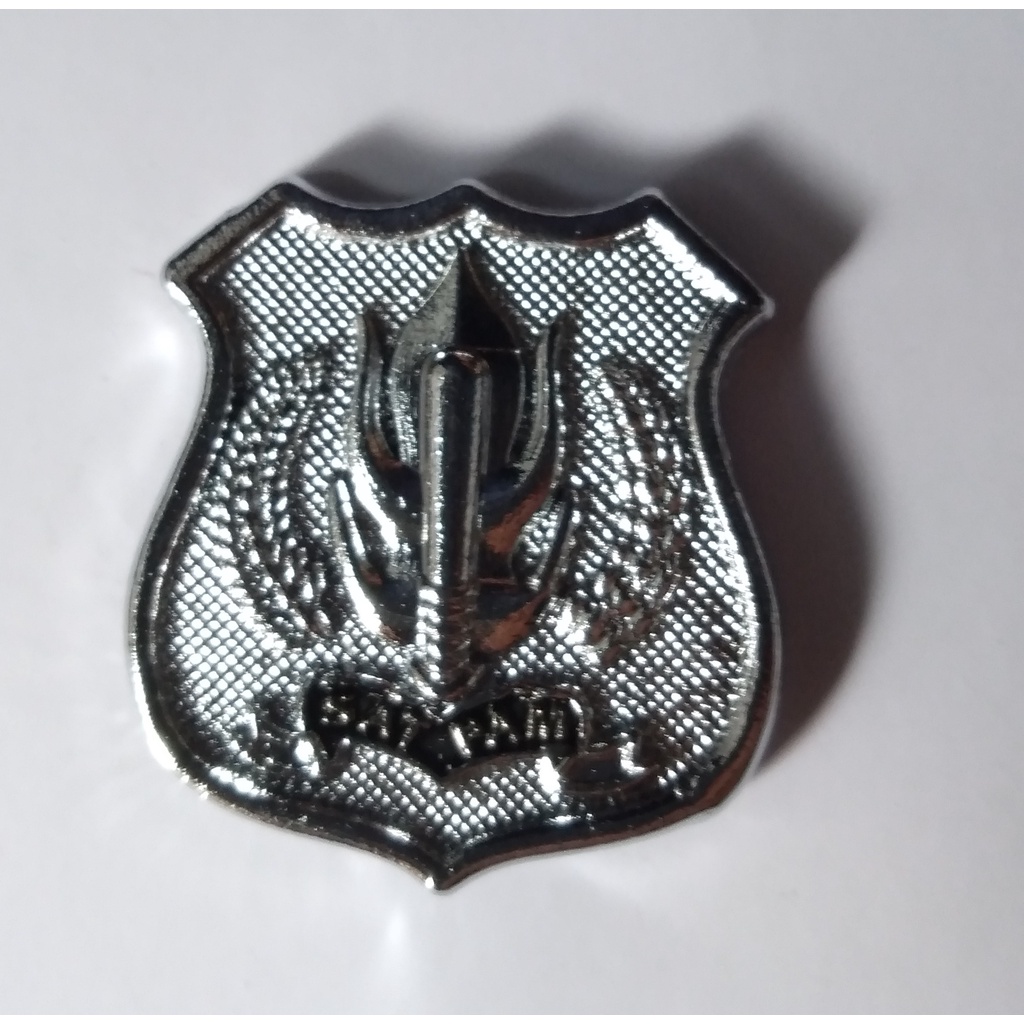 

pin kewenangan satpam silver / pin satpam silver / lencana satpam baru