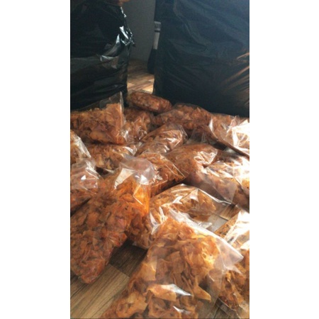 

keripik pedas / keripik singkong pedas