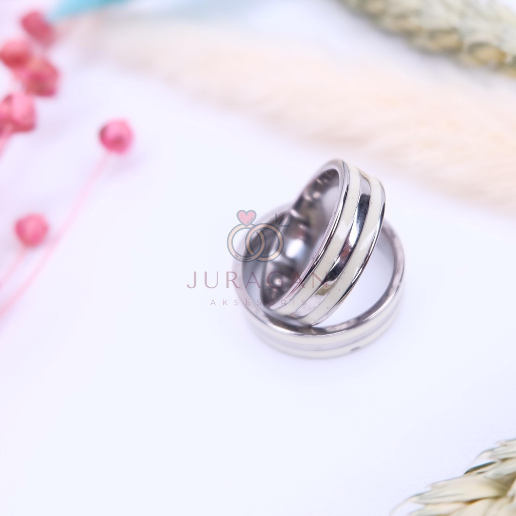 [UKIR NAMA + BOX HATI] Cincin Couple BUCIN Titanium M18 BONUS Gelang Couple