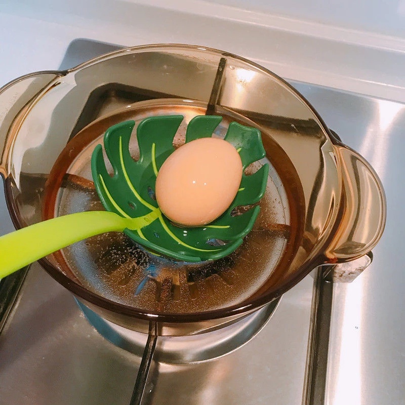 Sendok Saringan Bentuk Daun Hijau Dengan Gagang Panjang Anti Panas Untuk Memasak Telur Mie
