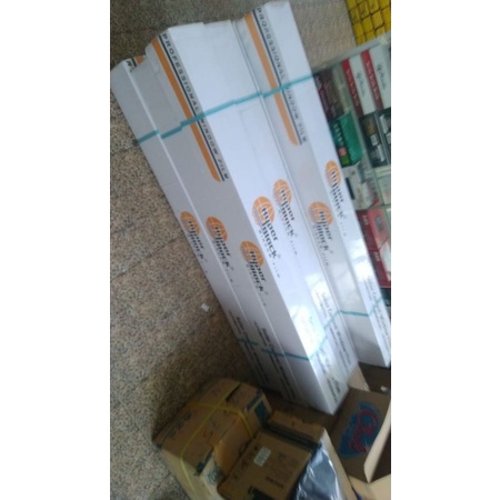 Kaca Film Mobil Riben Merek Hyper Black 1 Roll Ukuran 150 cm x 40 meter