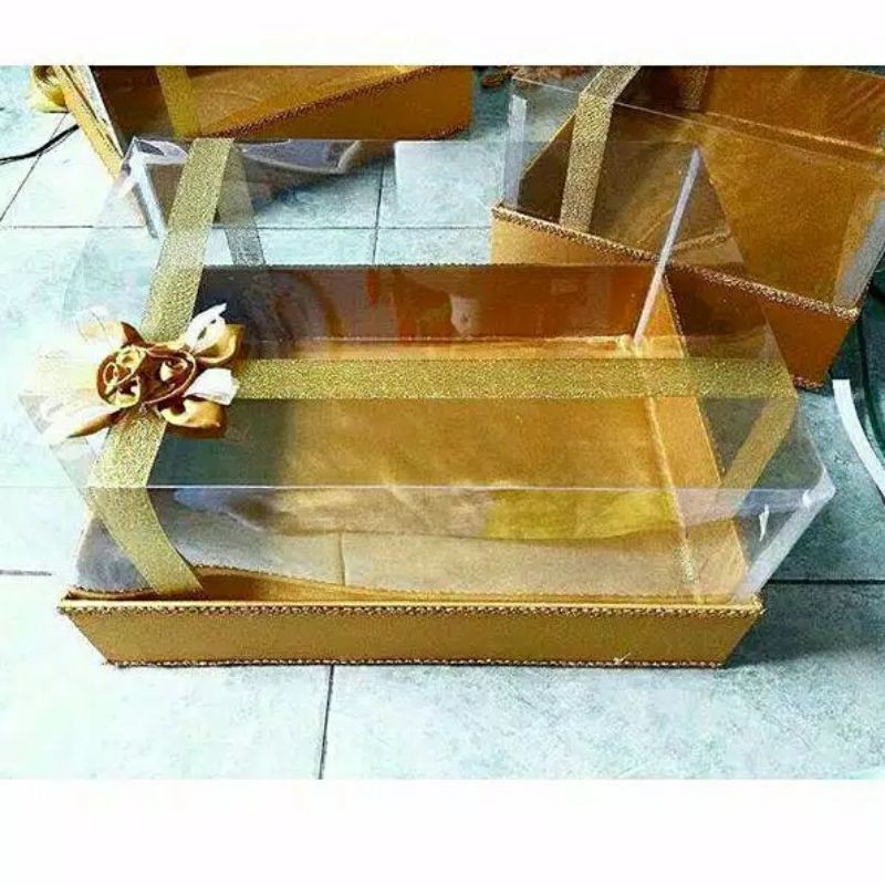 

kotak hantaran seserahan mika tinggi satuan warna gold
