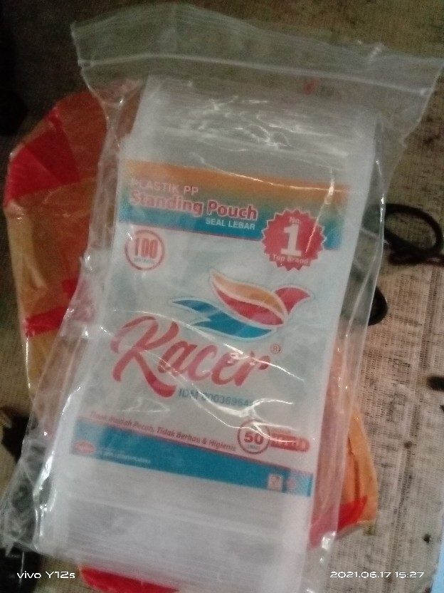 Plastik Standing Pouch Merk Kacer Isi 50 Lembar