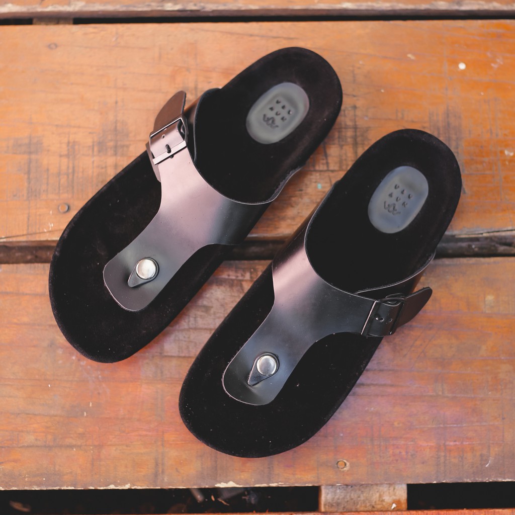 ANSON FULL BLACK | FORIND x Navara | Sendal Kulit Simpel Original Pria/Cowok/Men - Sandal - Footwear