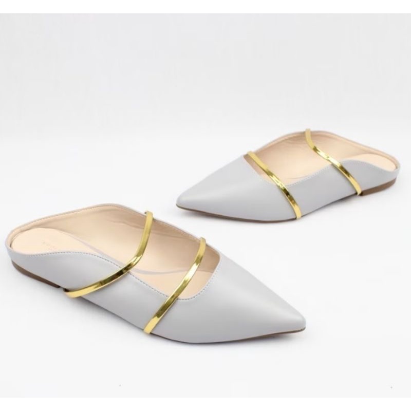 RESTOK  SEPATU URBAN & CO ESSENTIALS ZWETTA SIZE 37