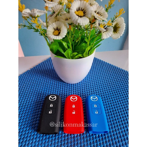 Silikon remote mobil mazda 2 tombol