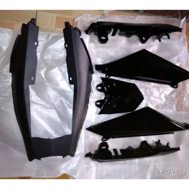 Cover body set belakng new vixion vixion new