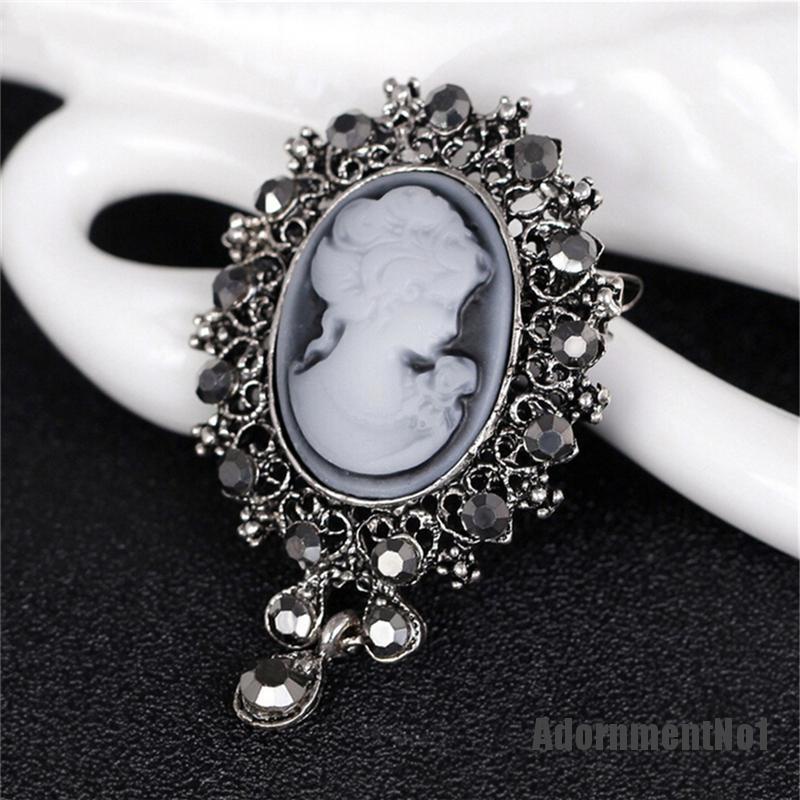 (Adornmentno1) Bros / Pin Gaya Victoria Motif Cameo Aksen Kristal Untuk Perhiasan Wanita / Pesta Pernikahan