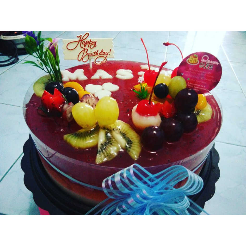 

PUDING ULTAH STROWBERRY CREAM 25CM