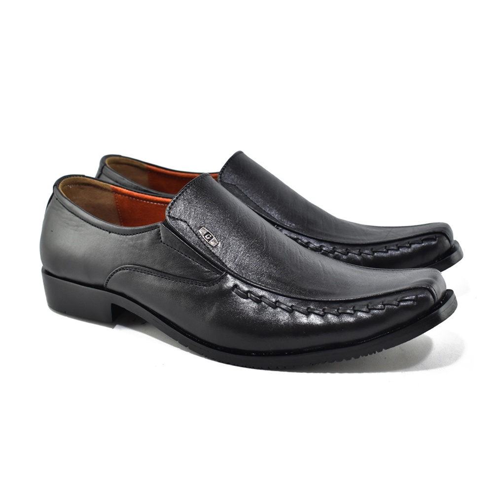 Sepatu Pria Formal Pantofel Kerja Dinas Kantor Model slip on hitam kulit asli original GRUTTY DC002