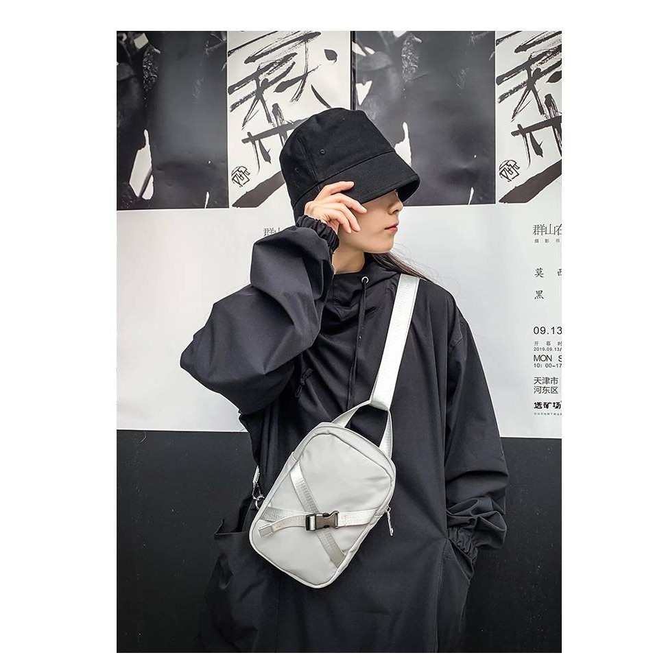 TAS SELEMPANG CENIO POLOS CASUAL STYLISH GAYA BARU 2020 POPULER REMAJA UNISEX LAKI LAKI PEREMPUAN