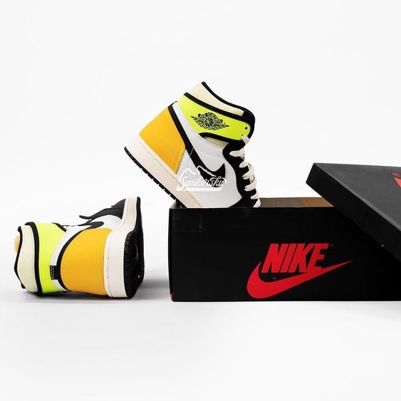 Air Jordan 1 High White Black Volt Gold GS