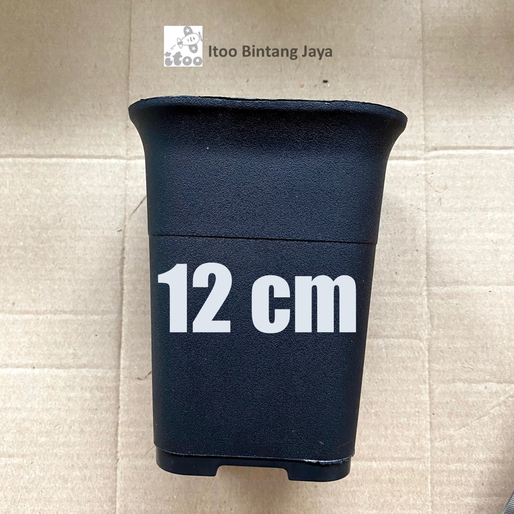 Pot kotak Plastik NKT 12 cm Hitam