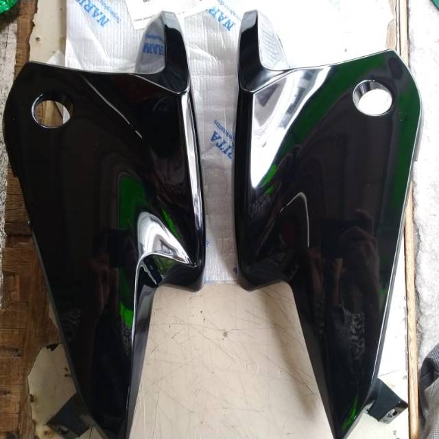 Kupingan lampu depn megapro new monoshok 2011