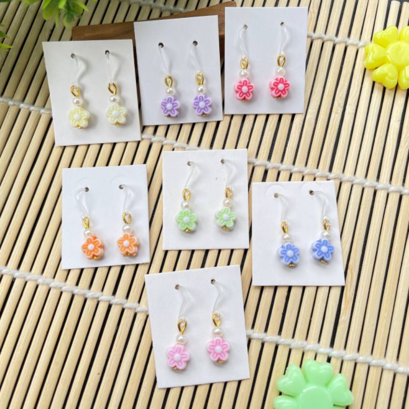 HANDMADE ANTING ANAK/DEWASA KAITAN PLASTIK MOTIF BUNGA XS (HARGA 3PASANG)