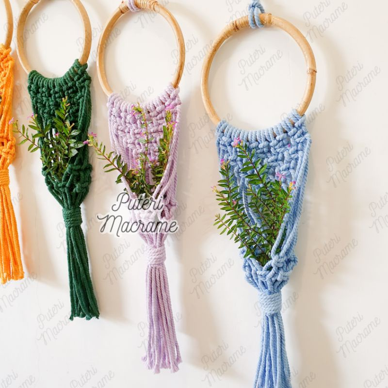 Hiasan Dinding Macrame Untuk Bunga Plastik A