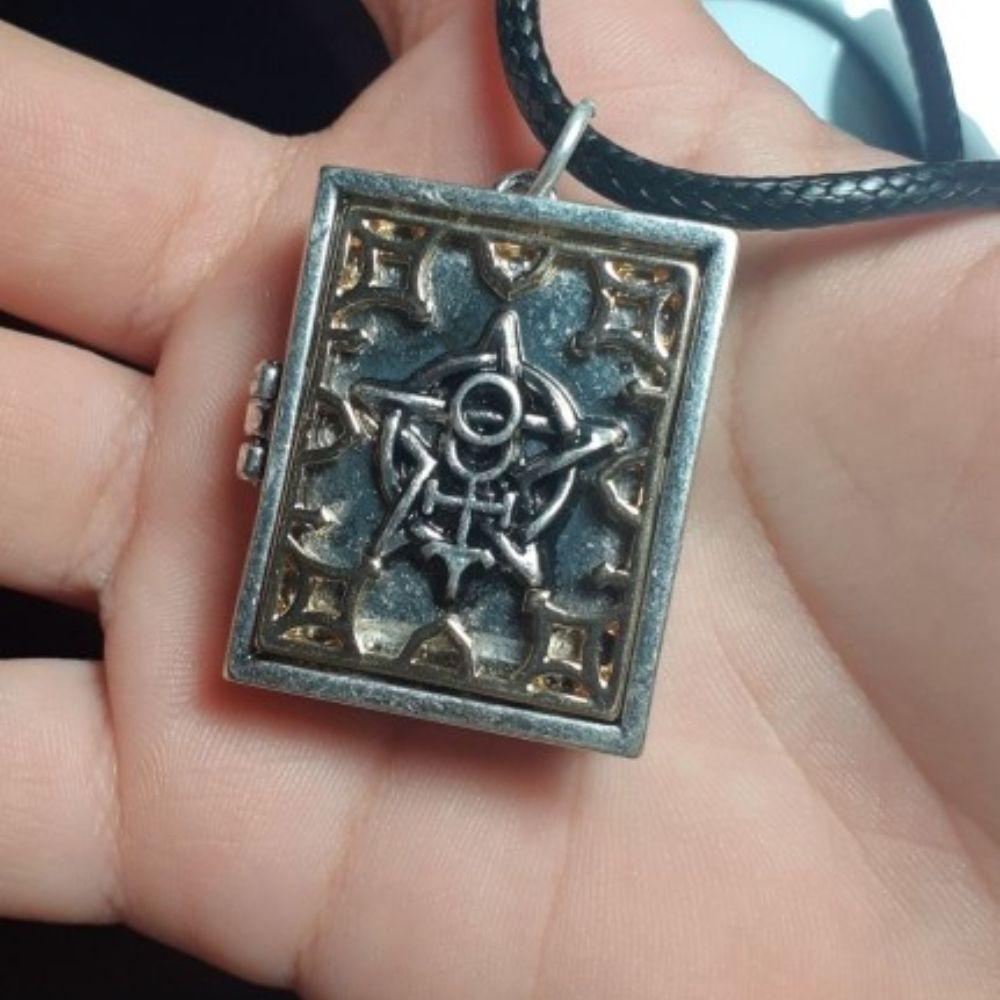 Needway Liontin Kalung Vintage Hip Hop Hidden Skull Broken Limb Broken Skull Kualitas Tinggi Klavikula Rantai