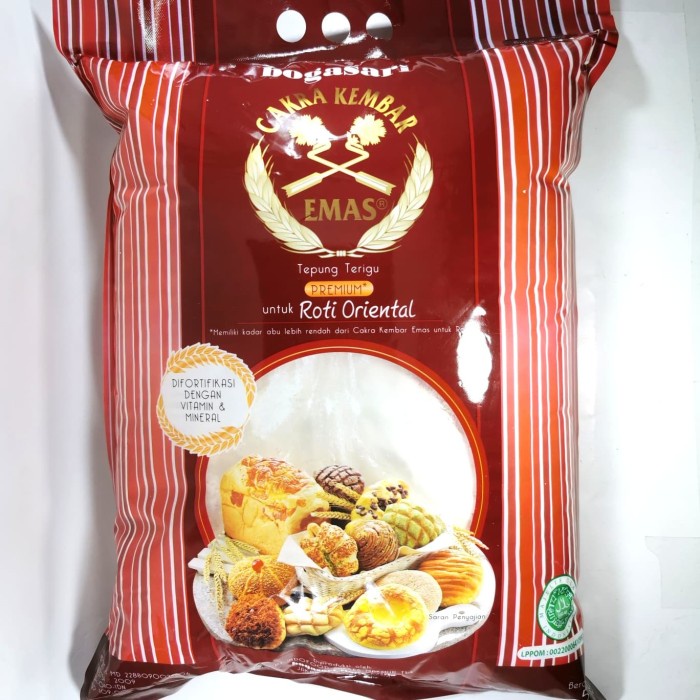 

PROMO [COD] Tepung terigu Cakra Kembar Emas Roti Oriental 5 kg