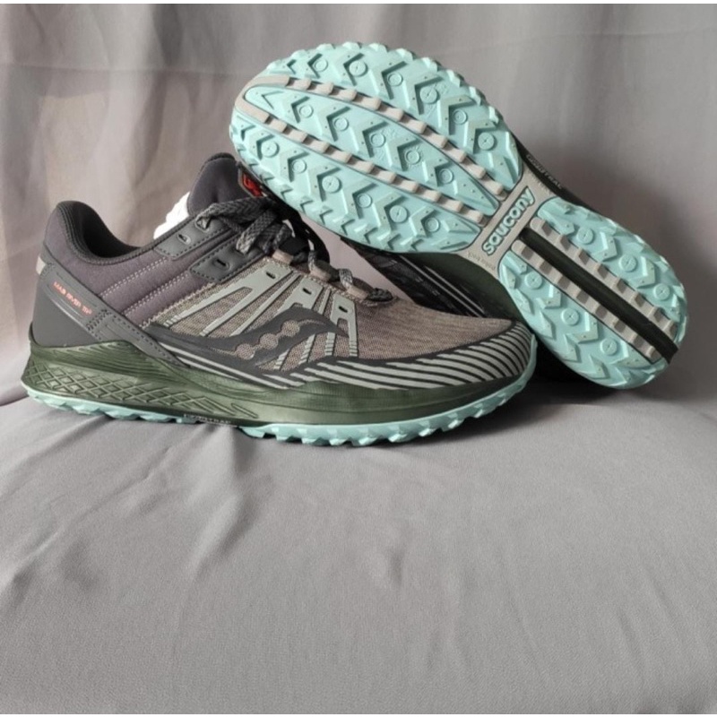 Sepatu traill running saucony size 44