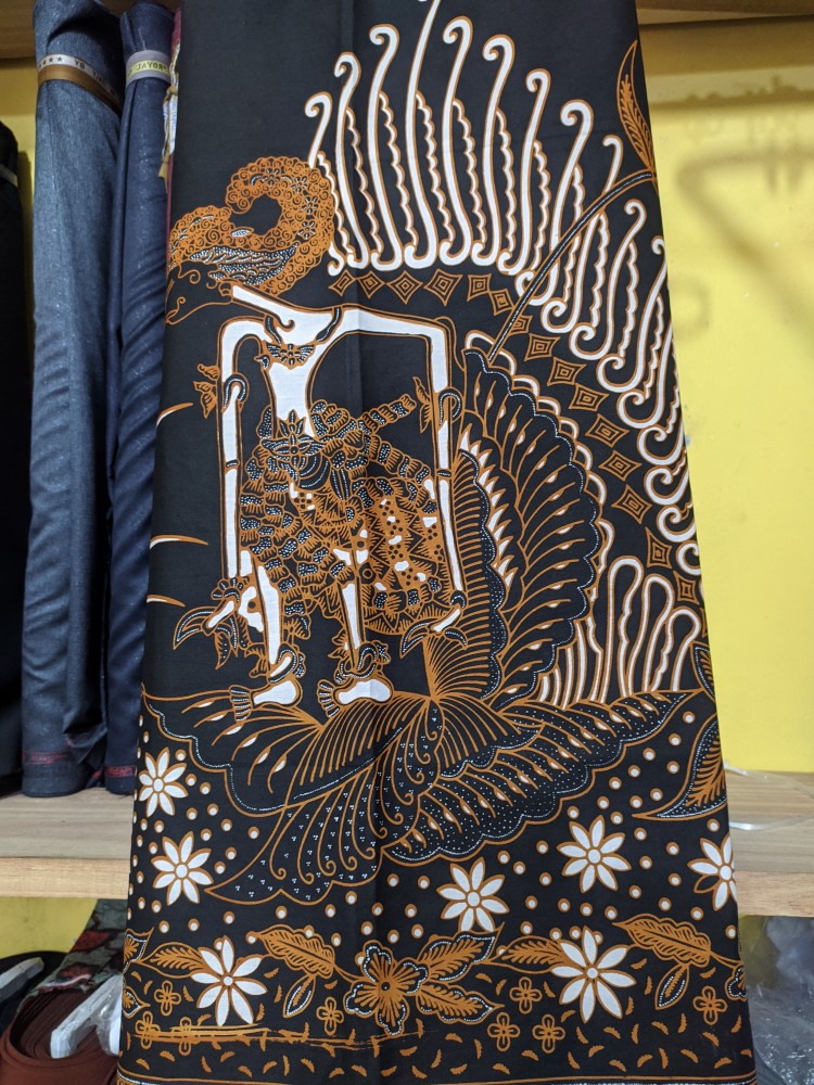 (best Seller) Kain Batik Solo Motif Wayang Warna Dasar Hitam