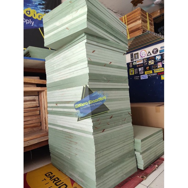 PAPAN MDF HIJAU | Papan Sablon